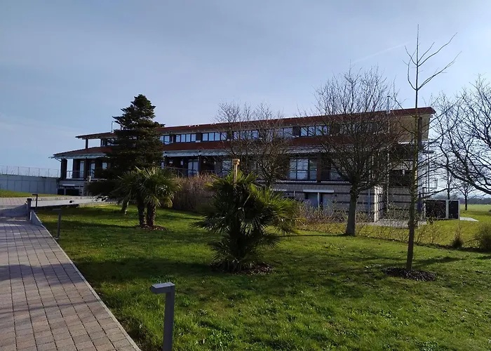 Ostseegolf - *